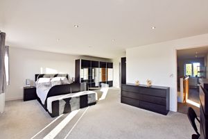 Photo 27- click for photo gallery